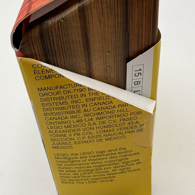 LEGO Chicken Suit Guy 5004468 Minifigure Promo Set w/ Box & Bent Sleeve