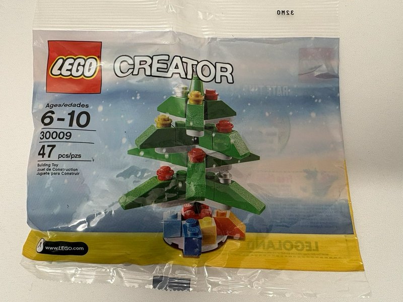 LEGO Creator 30009 Christmas Tree Polybag Sealed 47 pcs Winter Holiday Set