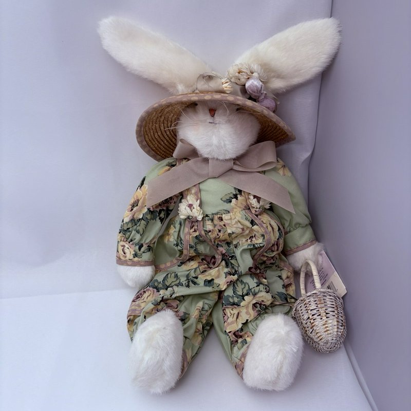 Hallmark Bunnies By The Bay Penny Pick Me Bunny Plush Stand Tag 15”
