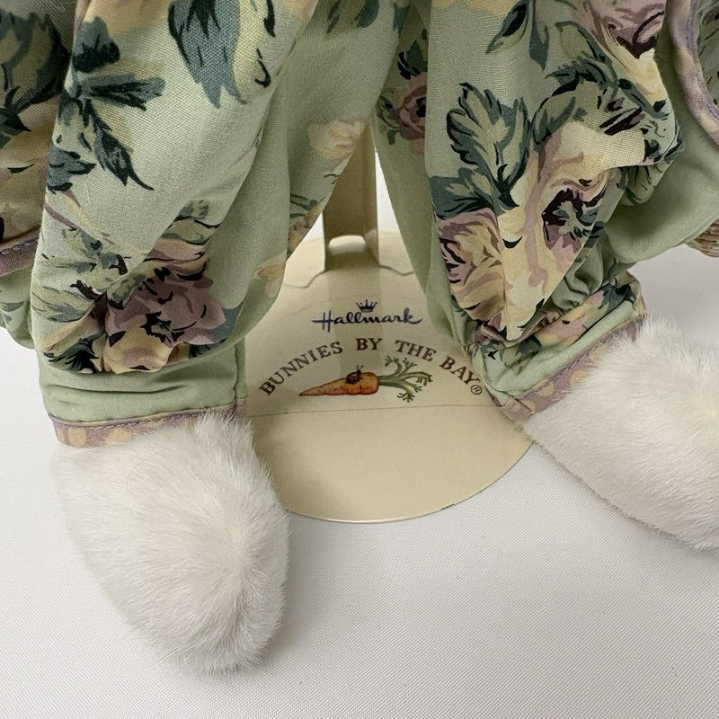 Hallmark Bunnies By The Bay Penny Pick Me Bunny Plush Stand Tag 15”