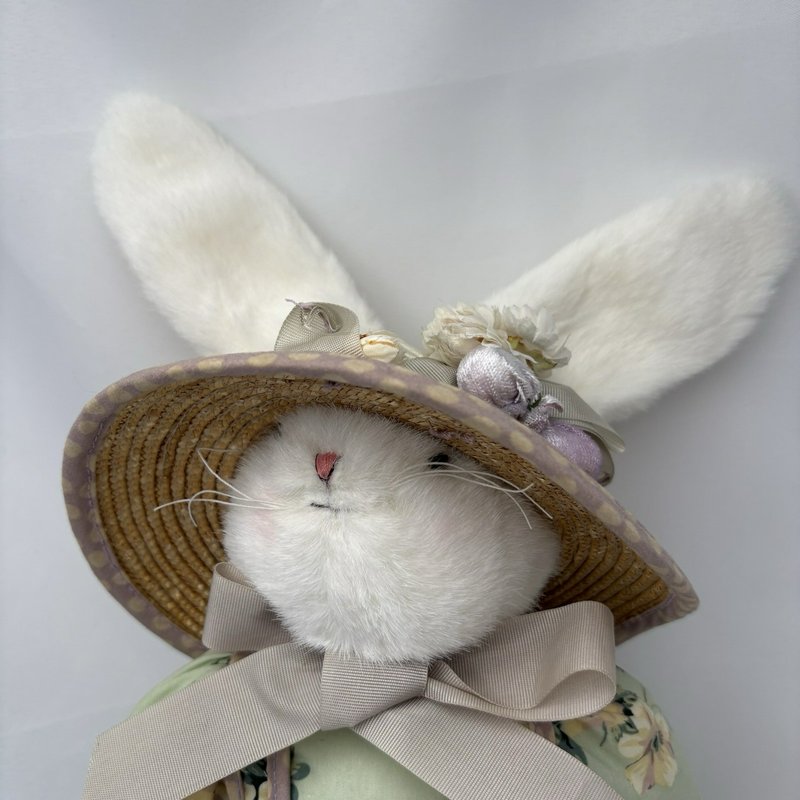 Hallmark Bunnies By The Bay Penny Pick Me Bunny Plush Stand Tag 15”