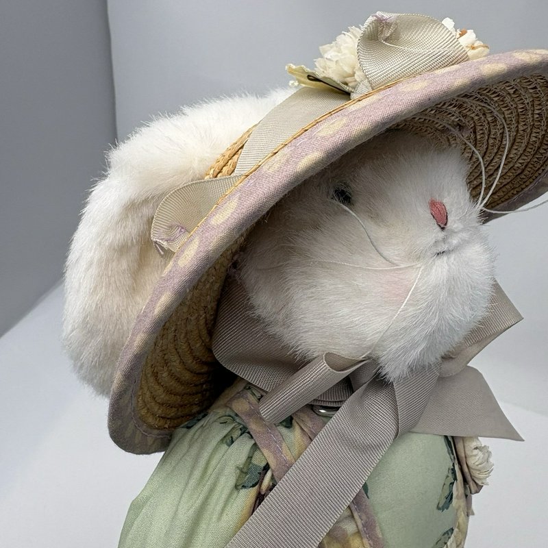 Hallmark Bunnies By The Bay Penny Pick Me Bunny Plush Stand Tag 15”