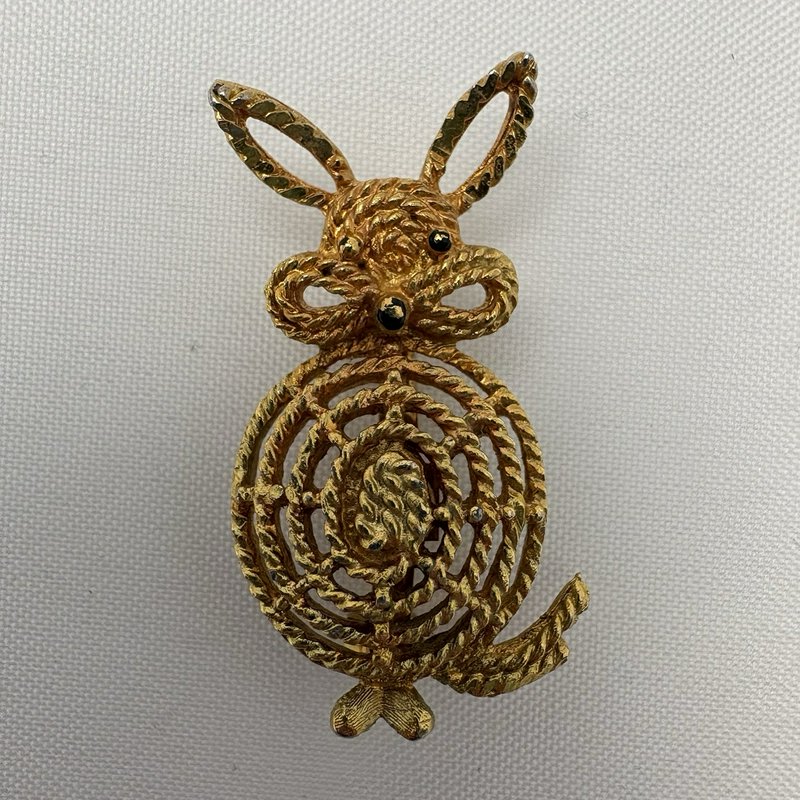 Vintage Mamselle Bunny Rabbit Gold Tone Brooch Rope Cutout Figural Pin