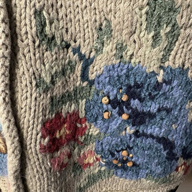 Northern Isles Hand Knit Floral Beaded Sweater Vest M Cottagecore