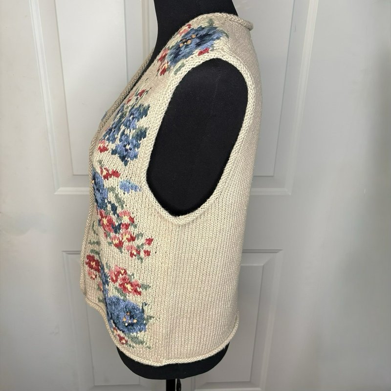 Northern Isles Hand Knit Floral Beaded Sweater Vest M Cottagecore