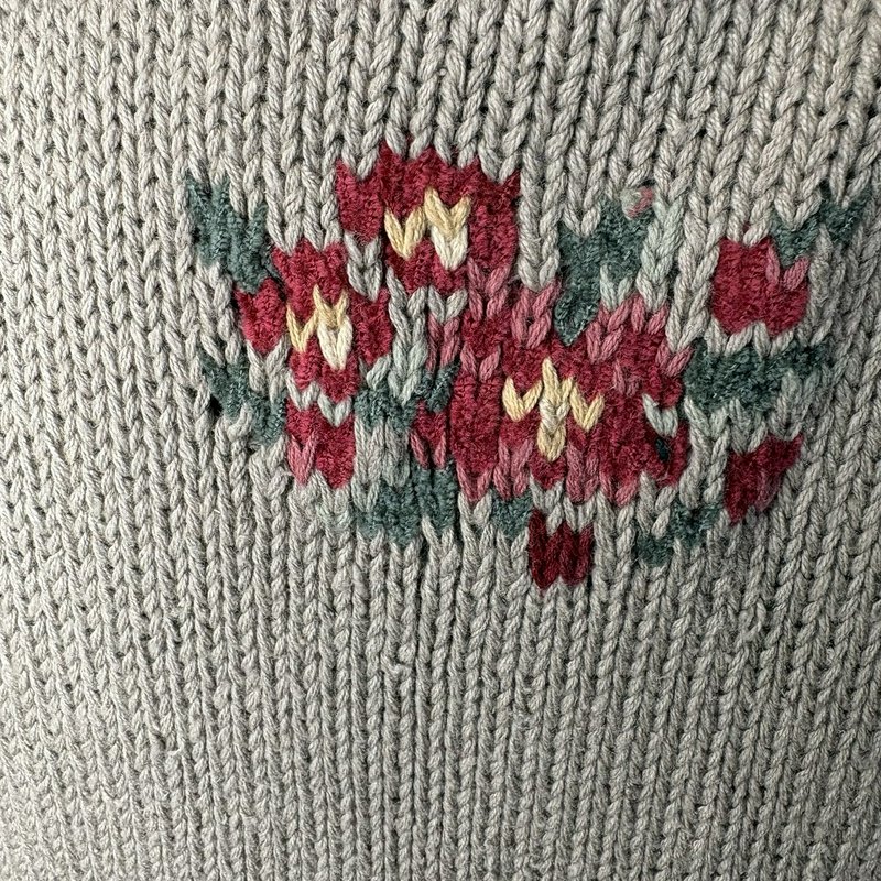Northern Isles Hand Knit Floral Beaded Sweater Vest M Cottagecore