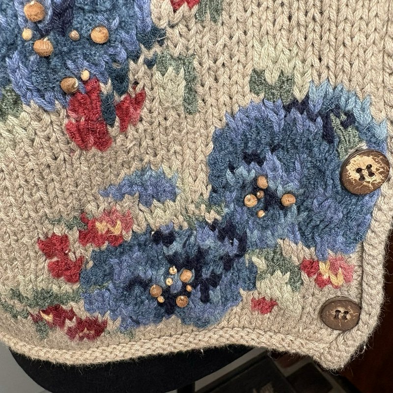 Northern Isles Hand Knit Floral Beaded Sweater Vest M Cottagecore