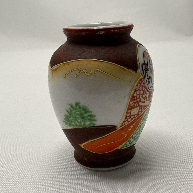 Vintage Occupied Japan Hand Painted Mini Vases Pair Geisha Moriage 2.5”