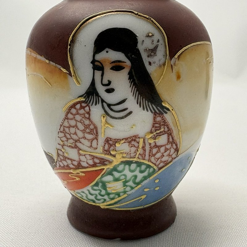 Vintage Occupied Japan Hand Painted Mini Vases Pair Geisha Moriage 2.5”
