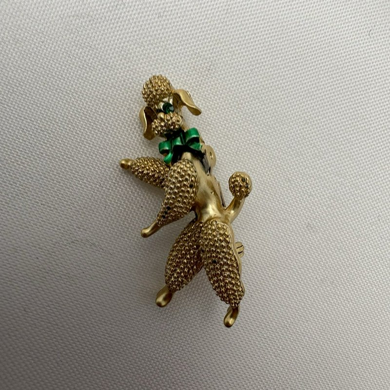 Vintage Gold Tone Poodle Brooch Articulated Head Rhinestone Eyes Pin