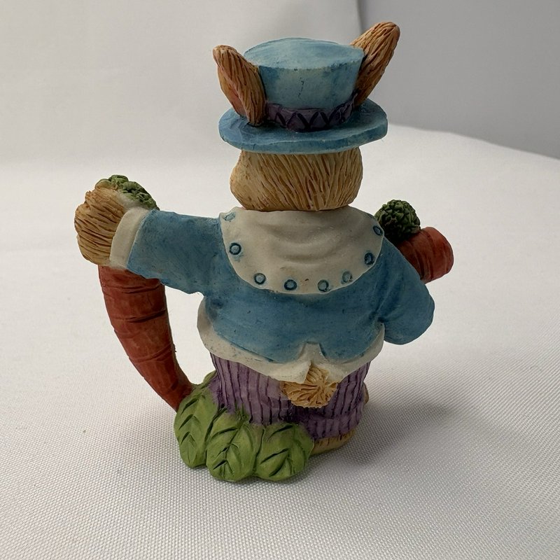 Young’s Inc Easter Bunny Tea Party Set Tray Rabbits Carrots 1995 