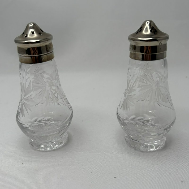 Royal Brierley Etched Cornflower Glass Salt Pepper Shakers Silver Tone Lids