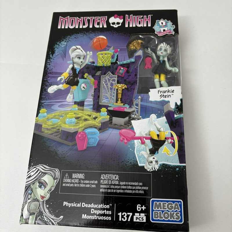 Mega Bloks Monster High Frankie Stein Set 137 Pc + Clawdeen Partial Lot