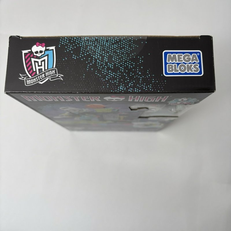 Mega Bloks Monster High Frankie Stein Set 137 Pc + Clawdeen Partial Lot