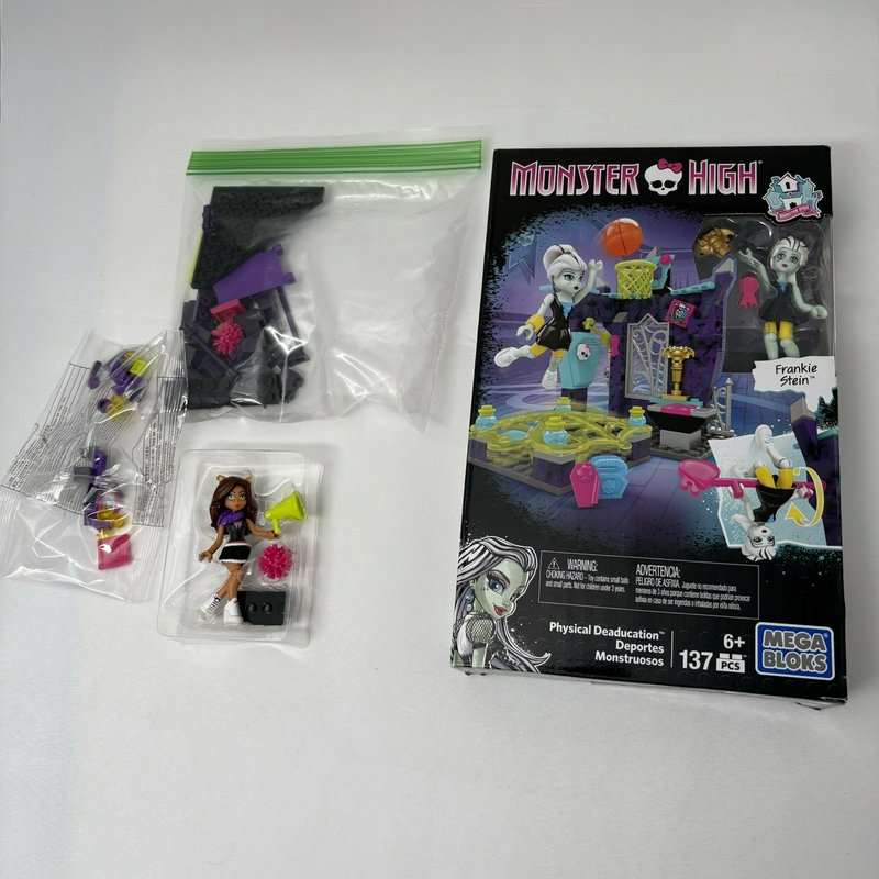 Mega Bloks Monster High Frankie Stein Set 137 Pc + Clawdeen Partial Lot