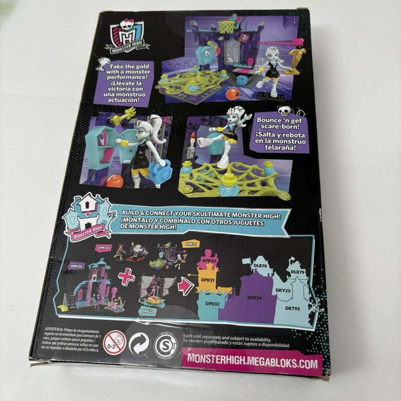 Mega Bloks Monster High Frankie Stein Set 137 Pc + Clawdeen Partial Lot
