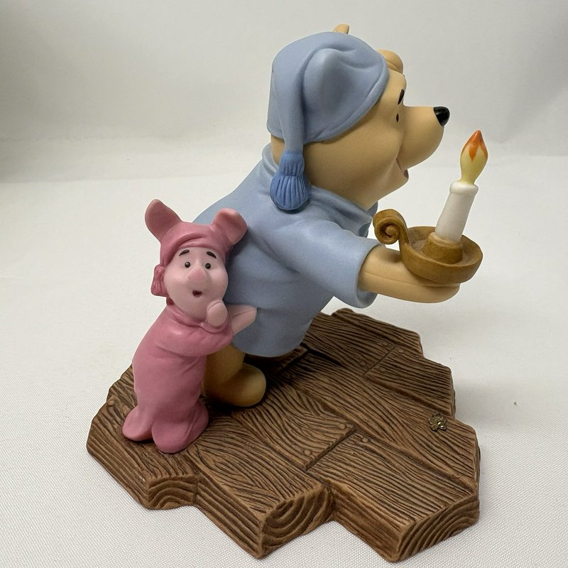 Disney Pooh & Friends Figurine "May Friendship Always Light Your Way" With Box