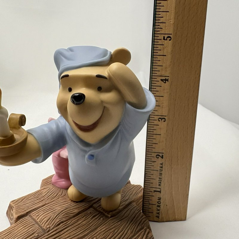 Disney Pooh & Friends Figurine "May Friendship Always Light Your Way" With Box