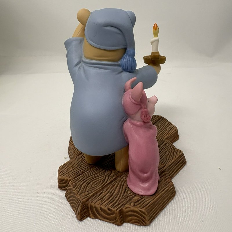 Disney Pooh & Friends Figurine "May Friendship Always Light Your Way" With Box