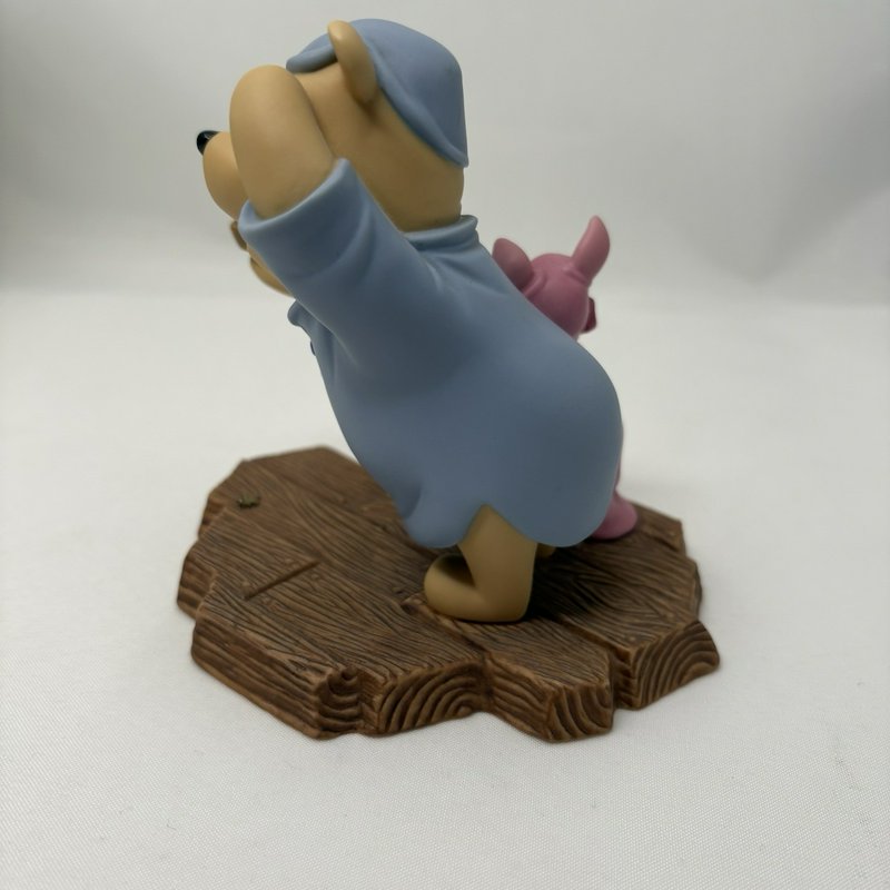 Disney Pooh & Friends Figurine "May Friendship Always Light Your Way" With Box