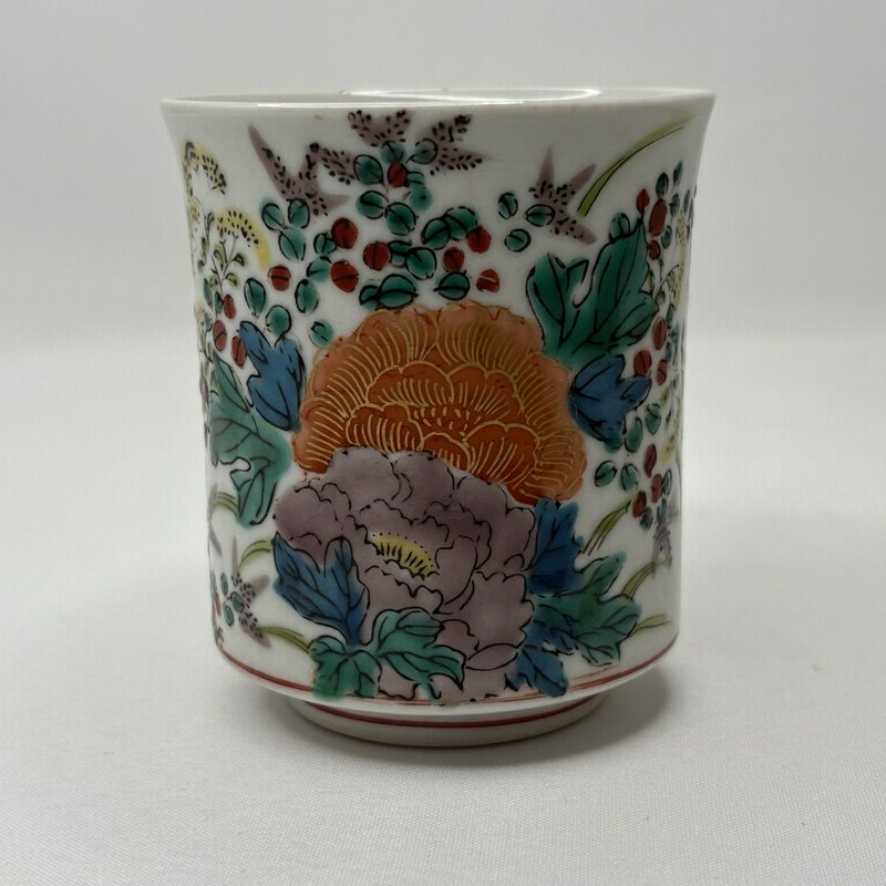 Kutani Style Japanese Porcelain Yunomi Tea Cup Floral Red Seal Vintage