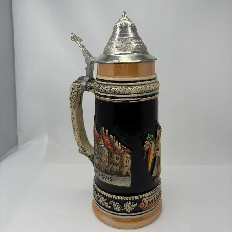 Vintage German Beer Stein München (Munich) Hofbrauhaus w/ Pewter Lid