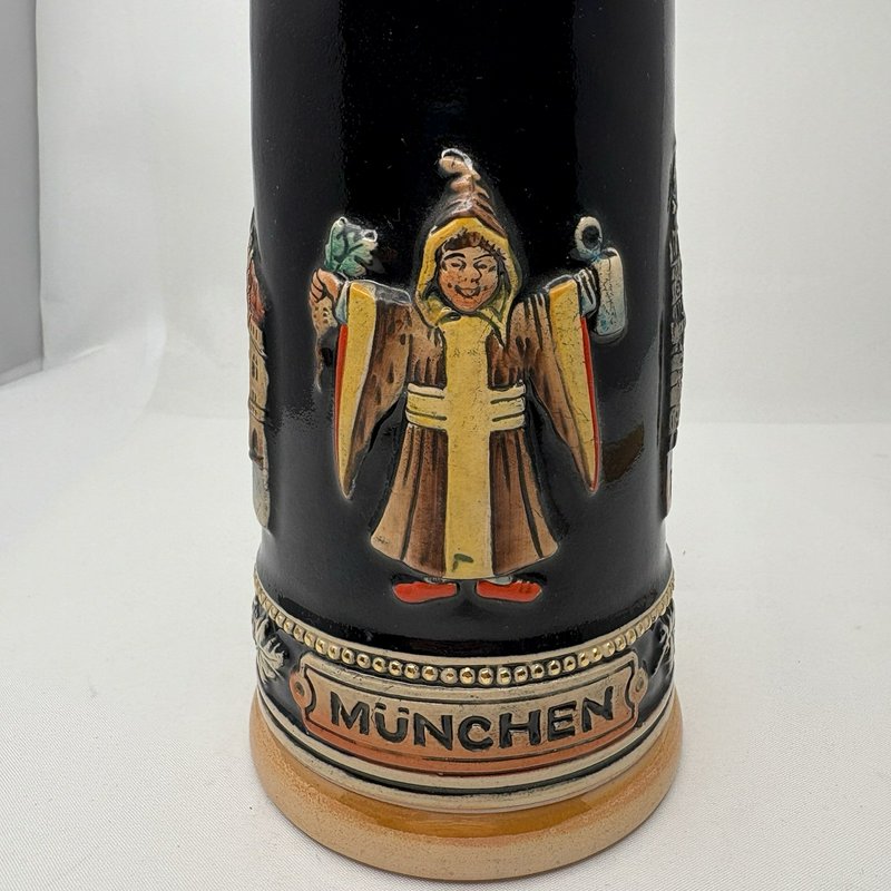 Vintage German Beer Stein München (Munich) Hofbrauhaus w/ Pewter Lid