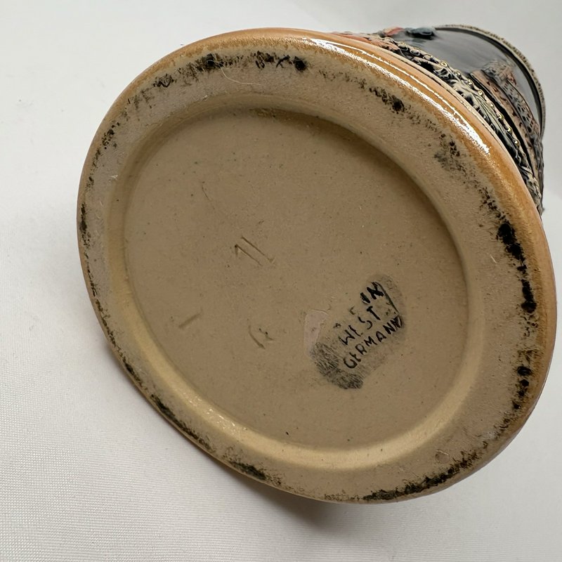 Vintage German Beer Stein München (Munich) Hofbrauhaus w/ Pewter Lid