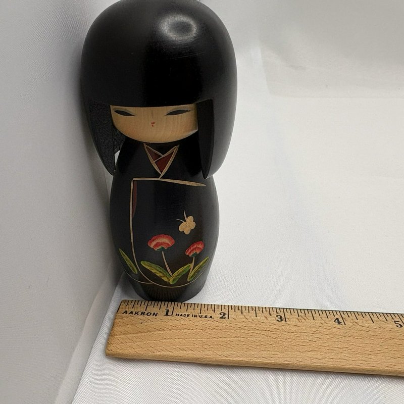 Vintage Kokeshi Doll Kinio Miyakawa Miyagi Award Artist Black Floral 5”