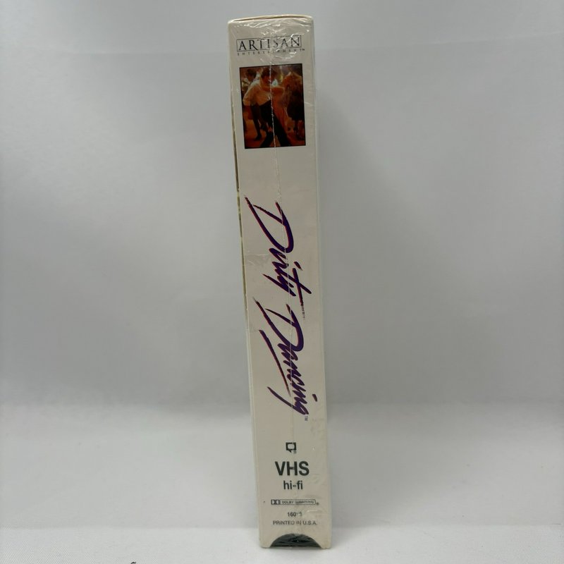 Sealed Dirty Dancing VHS (Patrick Swayze, Jennifer Grey) Artisan Entertainment