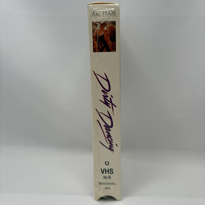 Sealed Dirty Dancing VHS (Patrick Swayze, Jennifer Grey) Artisan Entertainment