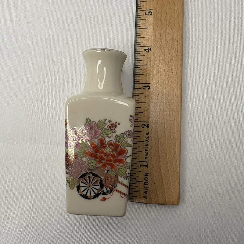 Vintage Japanese Hand Painted Porcelain Mini Vase w/ Gold Trim 3.75”