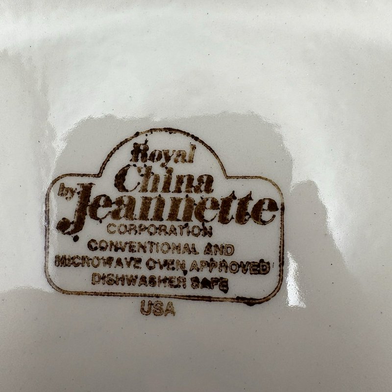 Vintage Royal China Jeannette Cheesecake Recipe Pie Plate 11” USA