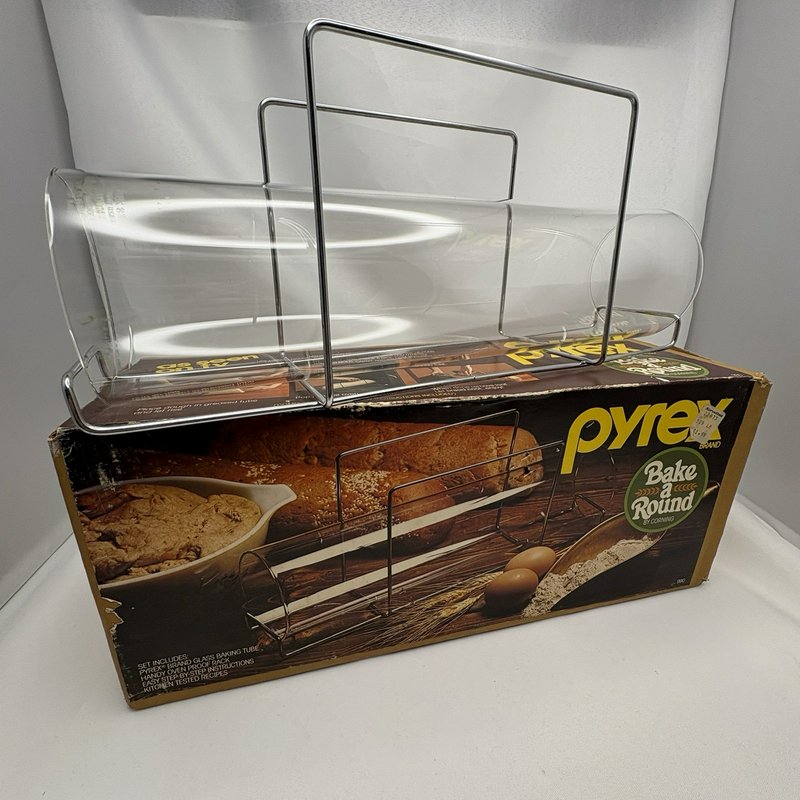 Vintage Corning Pyrex Model 990 "Bake a Round" Bread Baking Tube Rack w/ Box