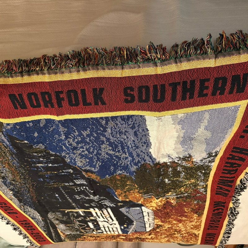Norfolk Southern E.H. Harriman Memorial Throw Blanket 15 Years Gold 1989-2003