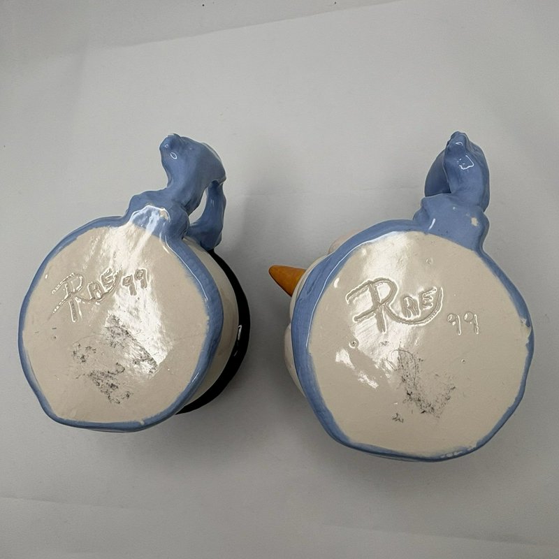 Signed Rae '99 Snowman Face Mugs Pair Handmade Art Pottery Christmas Cups