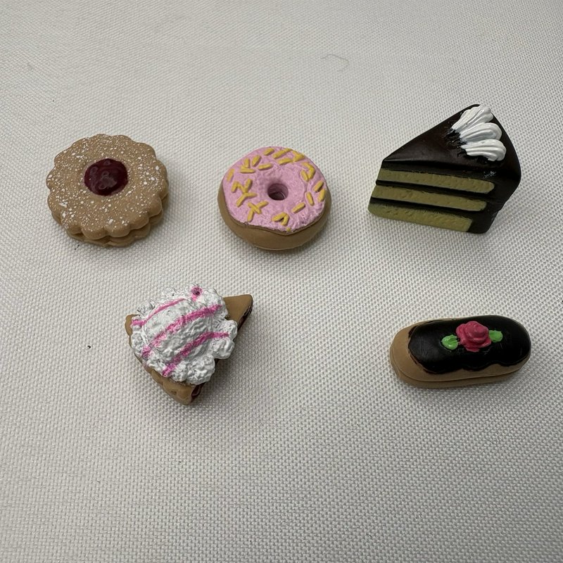 Vintage Tea Bunnies Azalea Carrot Cake Bakery Bunny Teacup Playset Extras