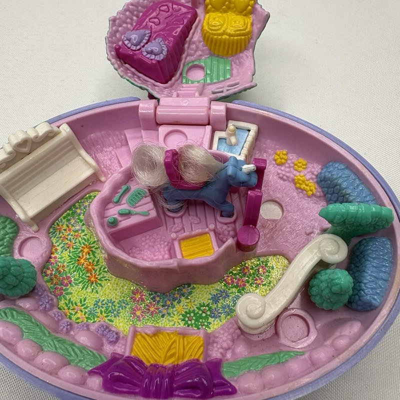 Polly Pocket Bluebird 1994 Villa & Unicorn Meadow Lot Incomplete Figures