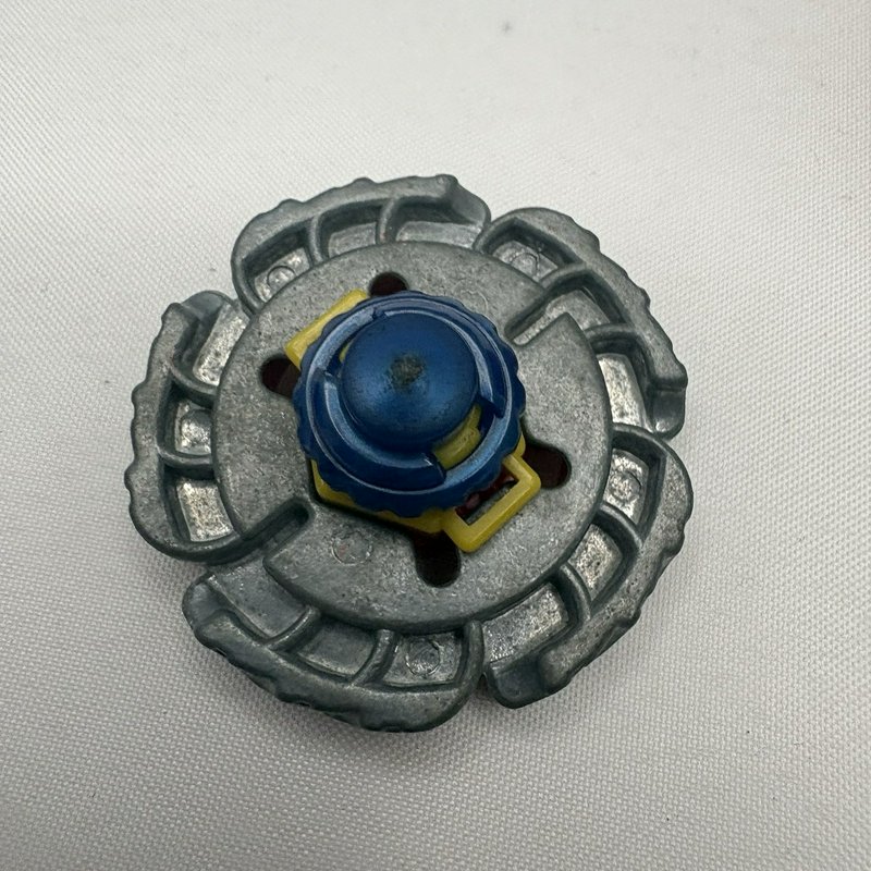 Beyblade Metal Fusion Lot 4 Tops 3 Launchers