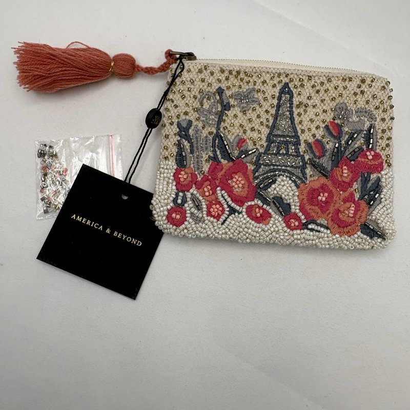 America & Beyond Paris Eiffel Tower Beaded Coin Purse Zip Pouch NWT Tassel
