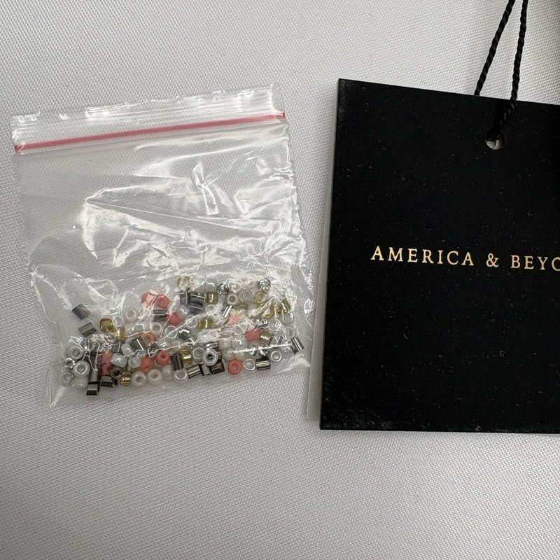 America & Beyond Paris Eiffel Tower Beaded Coin Purse Zip Pouch NWT Tassel