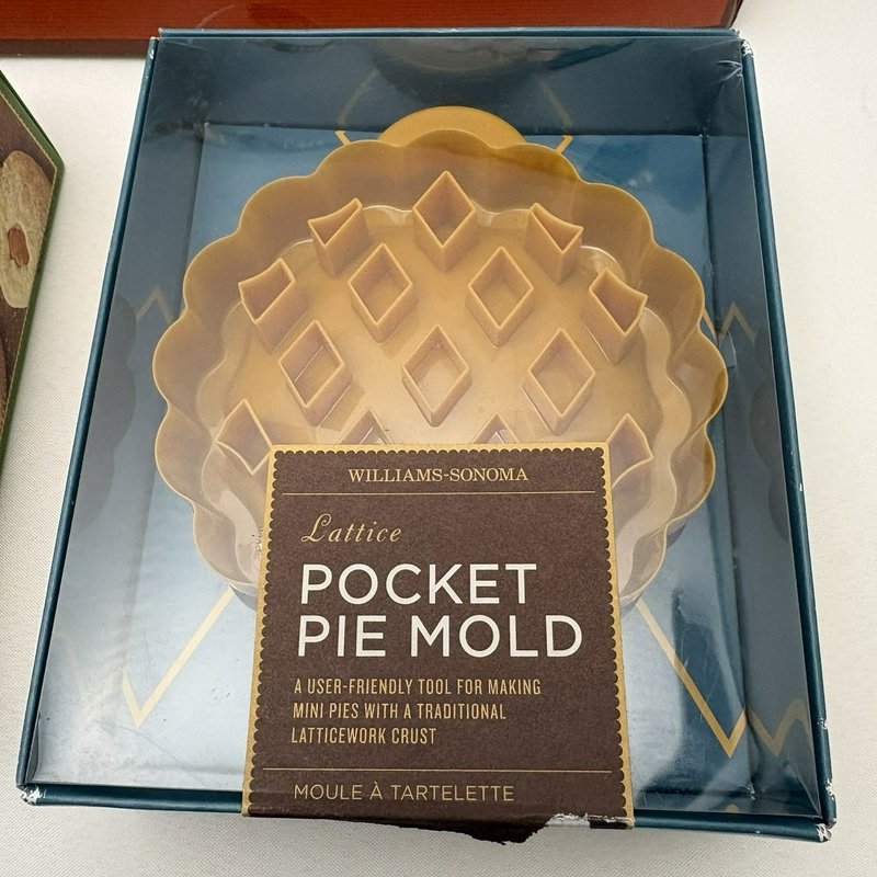 Williams Sonoma Pocket Pie Molds Apple Lattice Filled Pastry Press Lot of 3