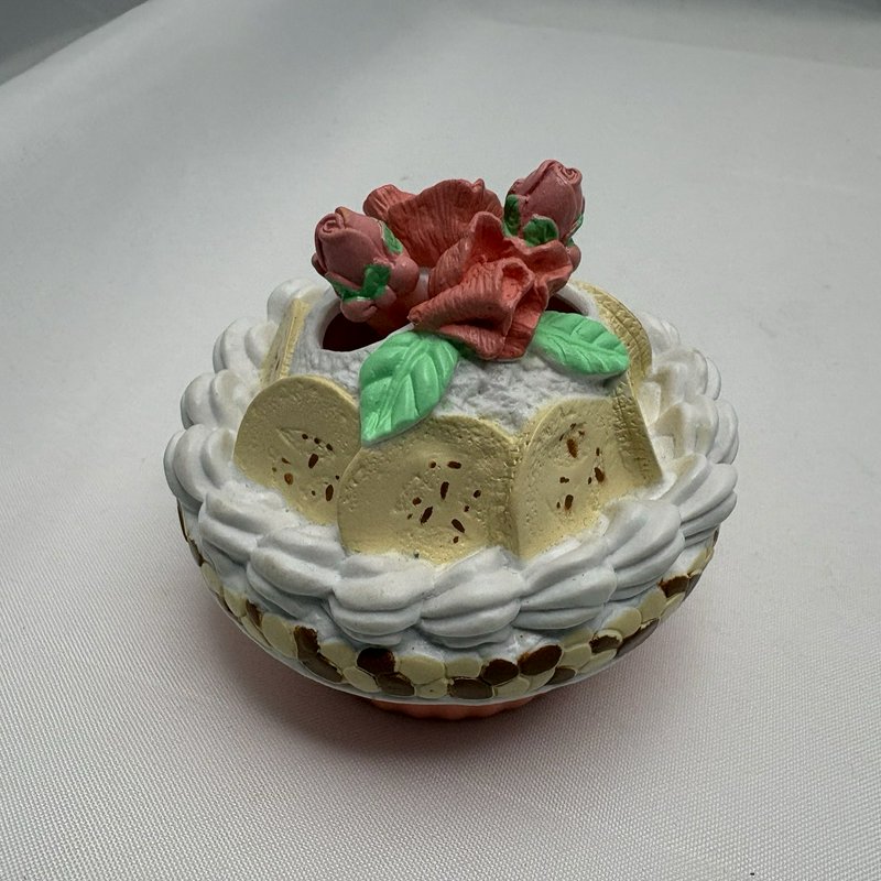 Vintage Tea Bunnies Baby Playful Peek-A-Boo Sweet Pea Banana Cream Pie TBG