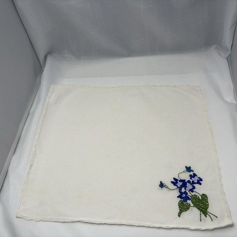 Vintage White Ceramic Owl Napkin Rings w Embroidered Floral Napkins Set of 2
