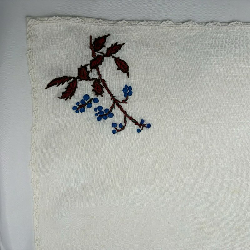 Vintage White Ceramic Owl Napkin Rings w Embroidered Floral Napkins Set of 2