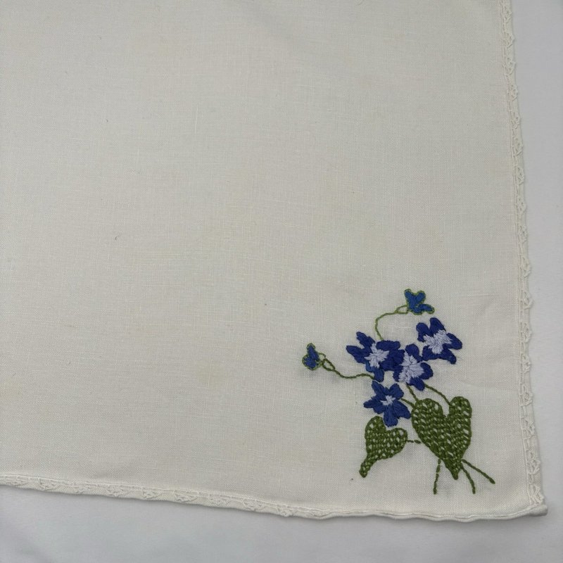 Vintage White Ceramic Owl Napkin Rings w Embroidered Floral Napkins Set of 2