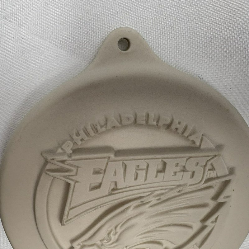 Vintage 1999 Pfaltzgraff Philadelphia Eagles NFL Stoneware Cookie Mold Press