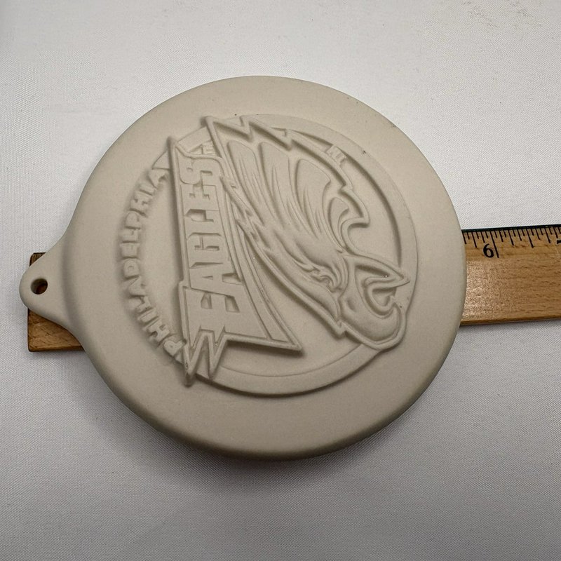 Vintage 1999 Pfaltzgraff Philadelphia Eagles NFL Stoneware Cookie Mold Press