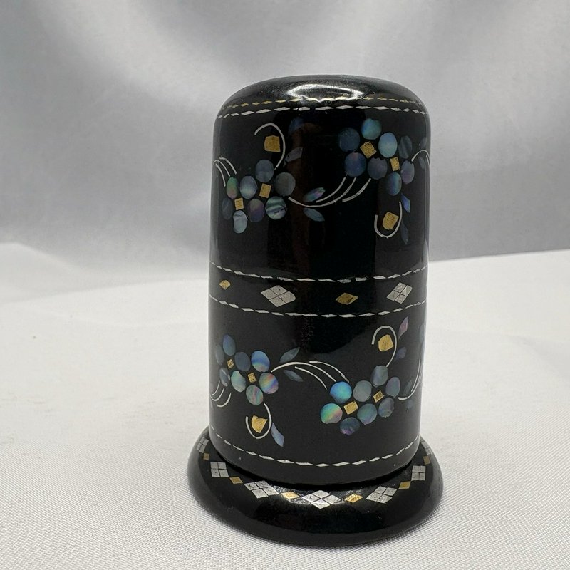 Black Lacquerware Abalone Mother of Pearl Toothpick Floral Box 3"
