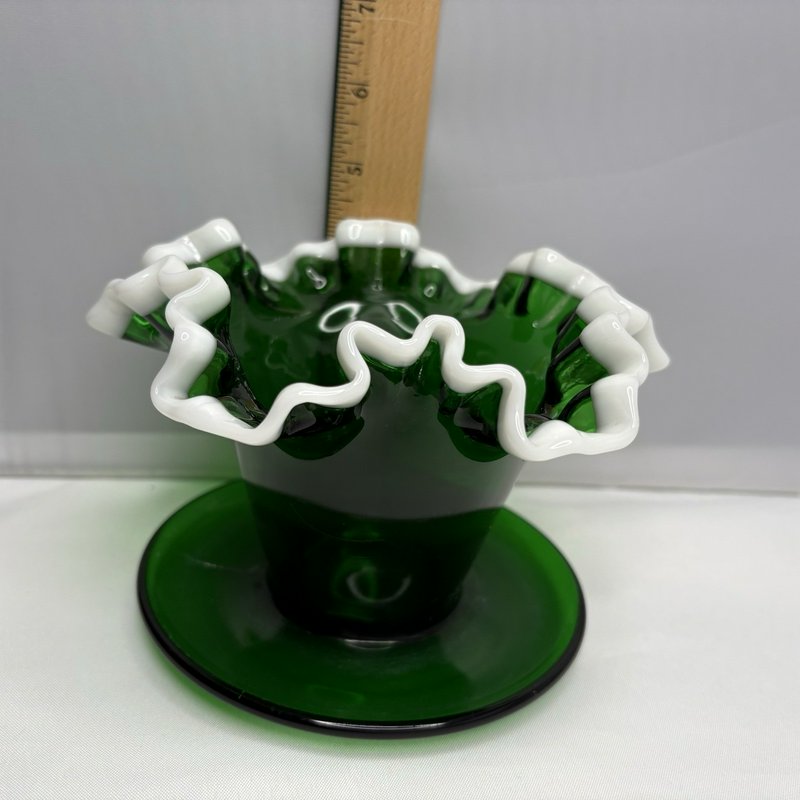 Vintage Fenton Emerald Green Snowcrest Glass Flower Pot Planter Attached Saucer